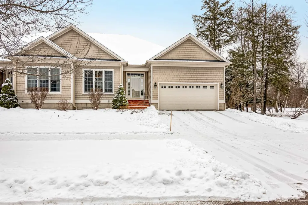 256 Michael Lane Williston VT 05495