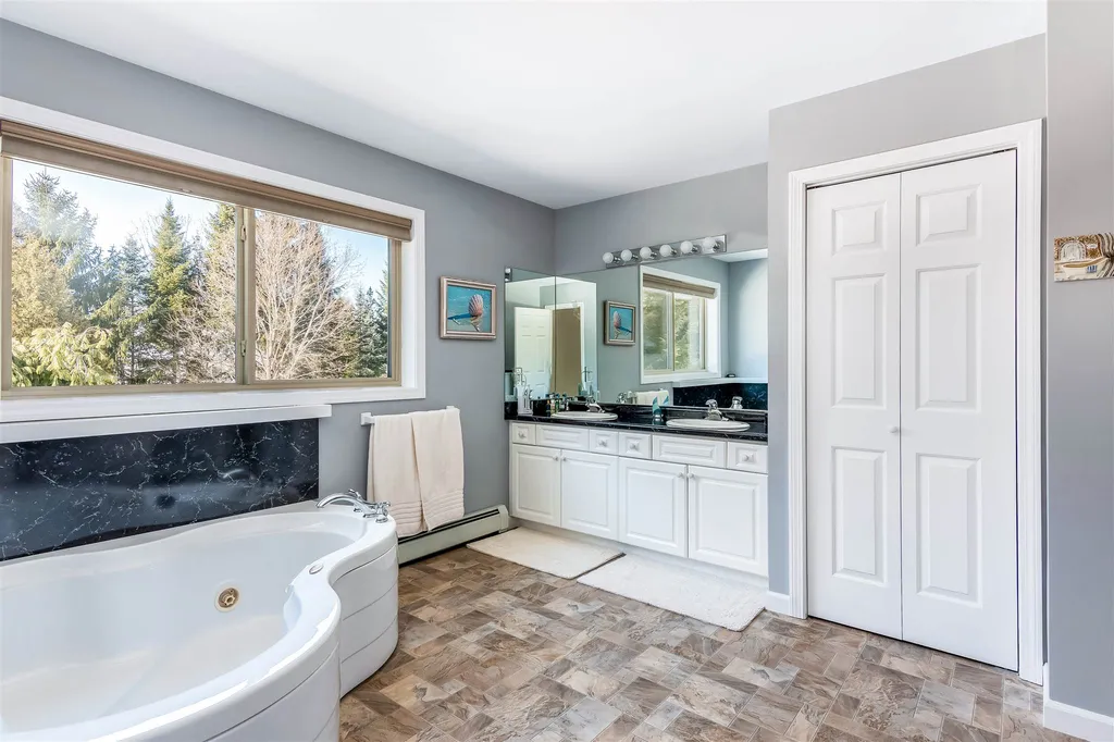 372 Meadowrun Road Williston VT 05495