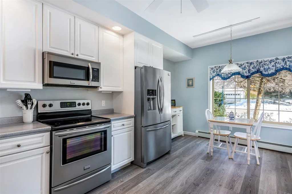 372 Meadowrun Road Williston VT 05495