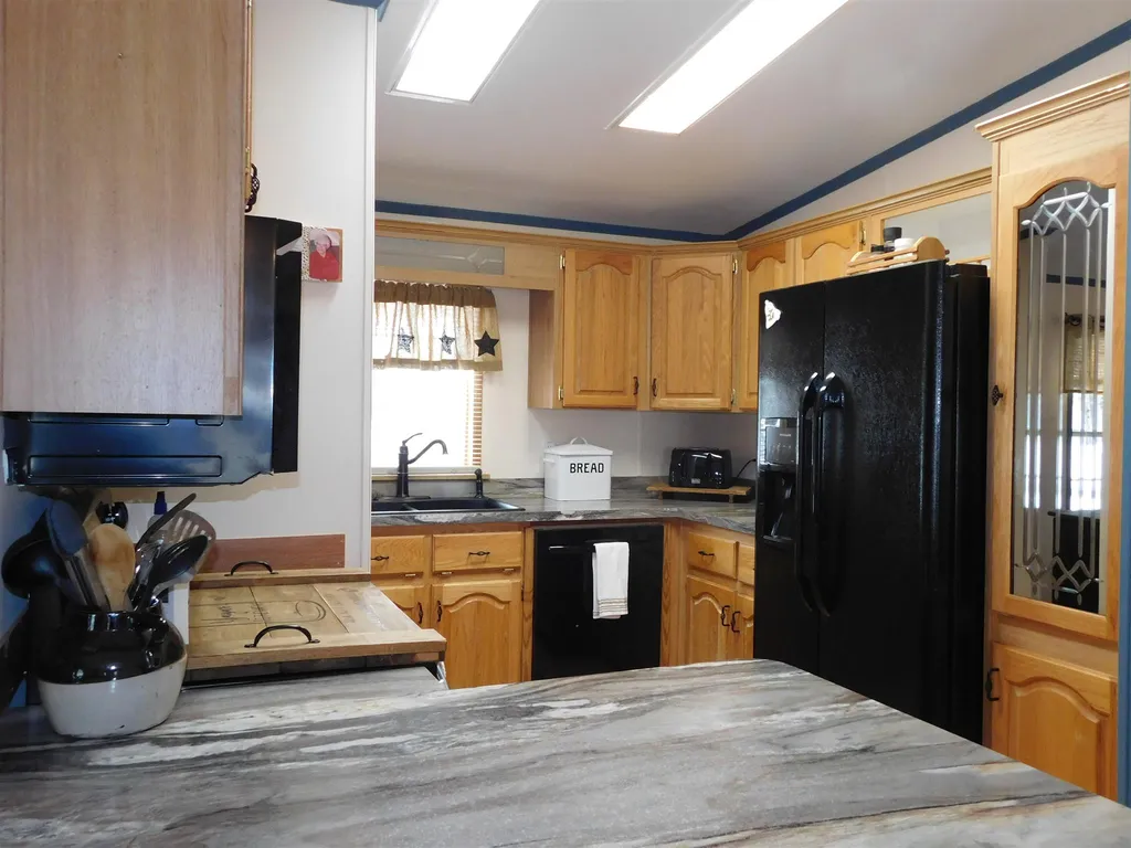 82 Eagle Drive Rochester NH 03868