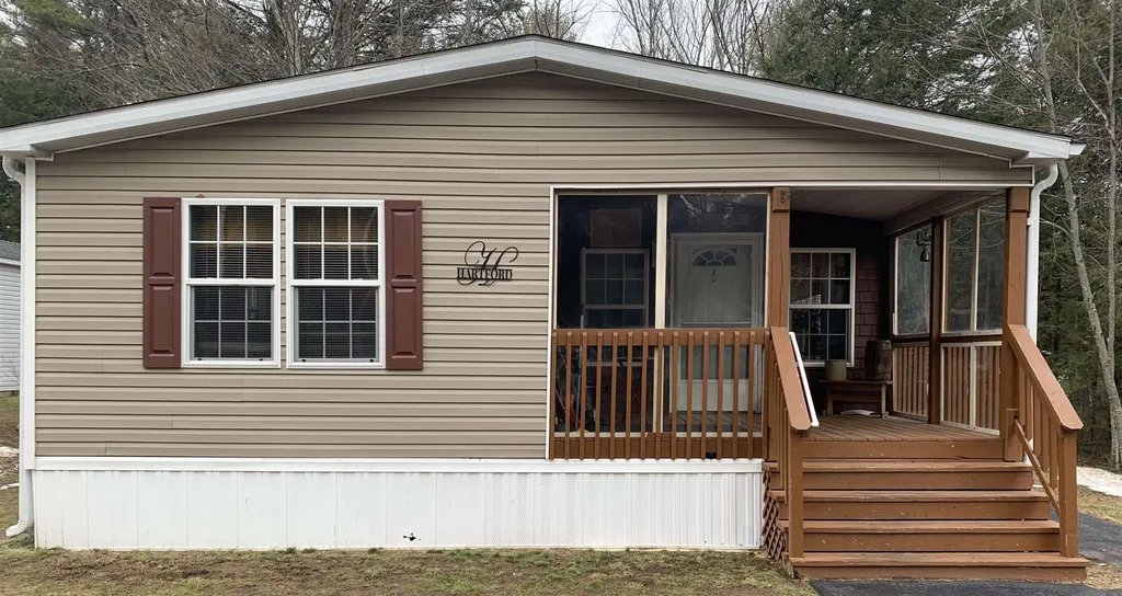 82 Eagle Drive Rochester NH 03868