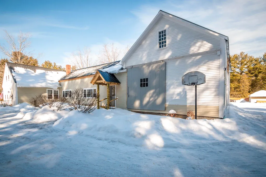 917 Main Street Fryeburg ME 04037