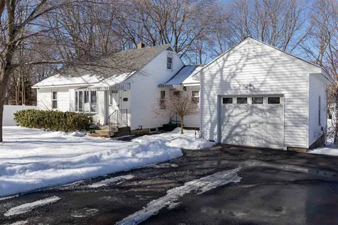 11 Howe Street Rochester NH 03867