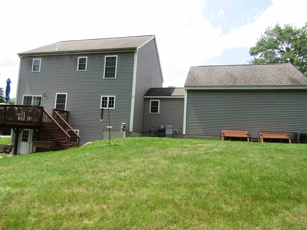 132 Ridgetop Lane Henniker NH 03242