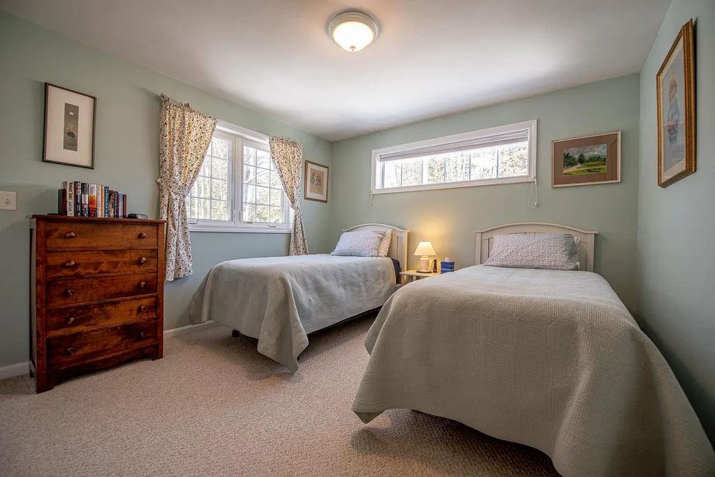 22 Exeter Place Laconia NH 03246