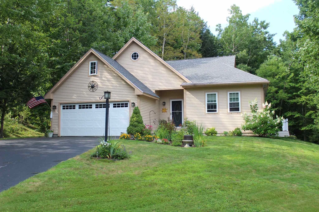 22 Exeter Place Laconia NH 03246