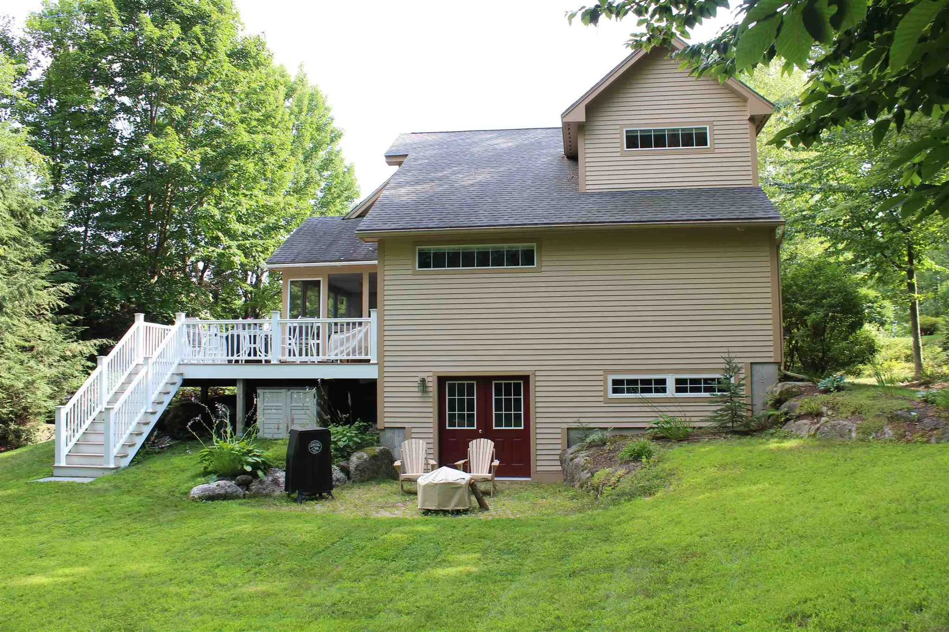 22 Exeter Place Laconia NH 03246