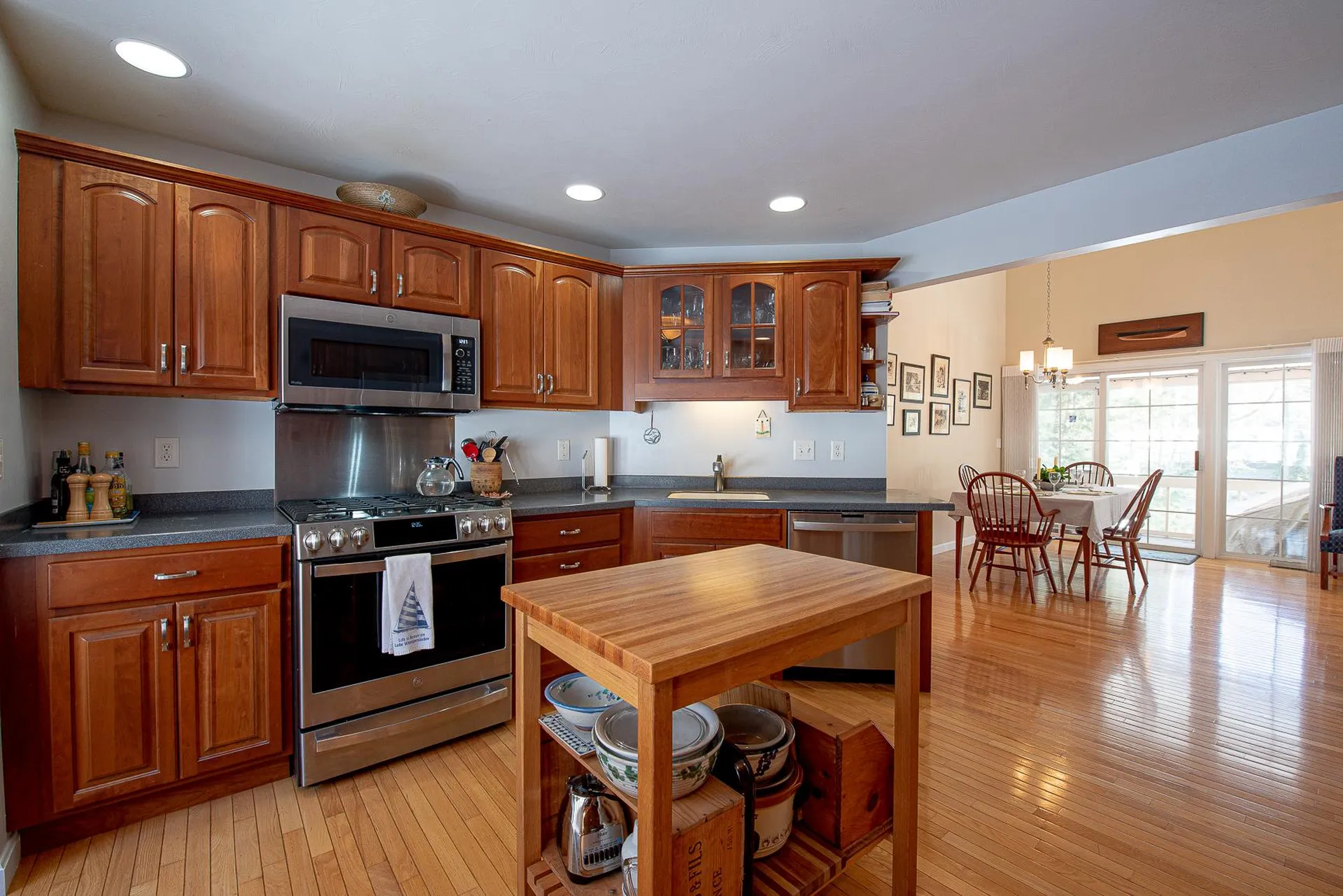22 Exeter Place Laconia NH 03246