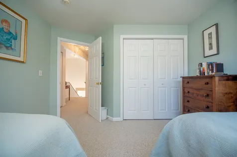 22 Exeter Place Laconia NH 03246