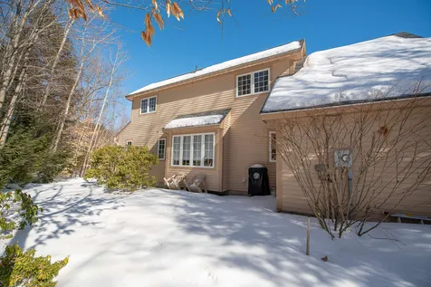 22 Exeter Place Laconia NH 03246