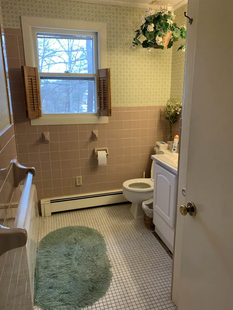 63 Walton Road New Castle NH 03854