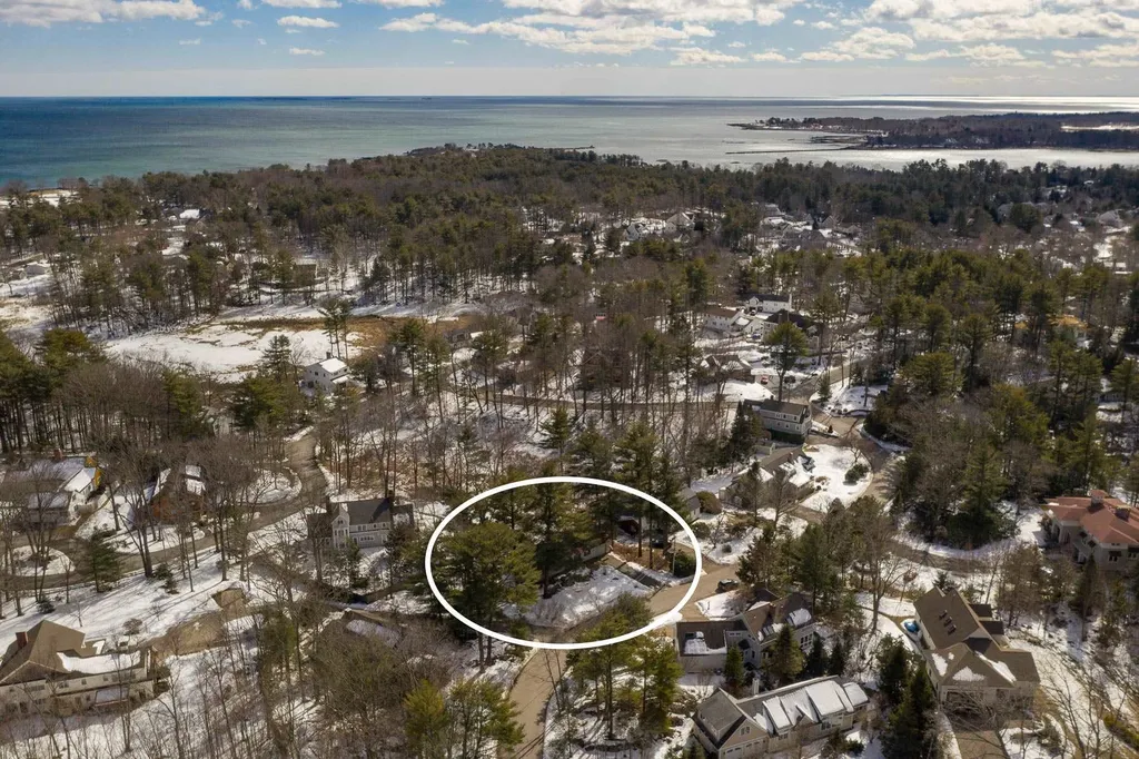 63 Walton Road New Castle NH 03854