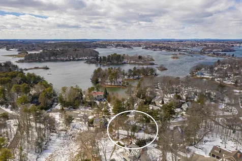 63 Walton Road New Castle NH 03854