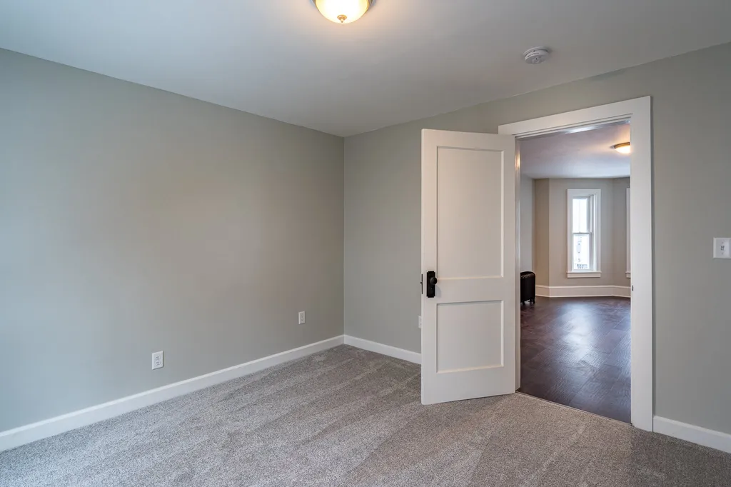 351 Orange Street Manchester NH 03104