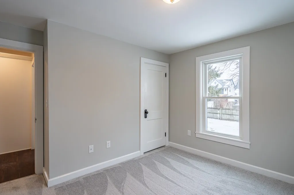 351 Orange Street Manchester NH 03104