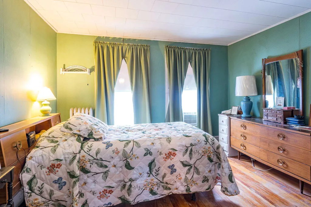 351 Orange Street Manchester NH 03104