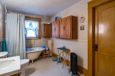 351 Orange Street Manchester NH 03104