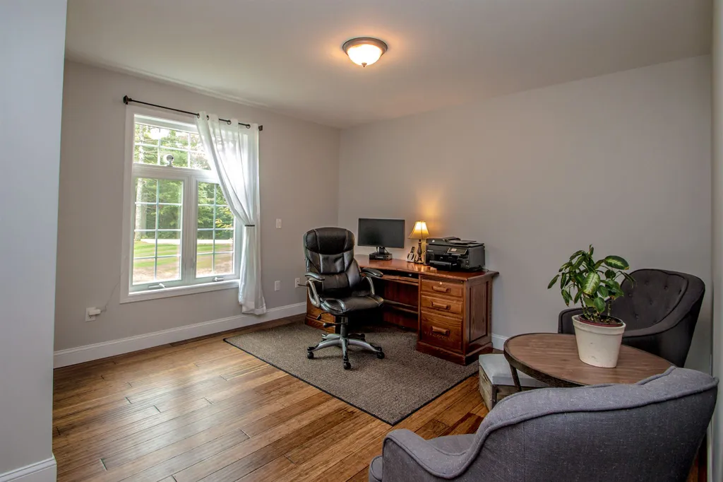 344 Dandiview Road Conway NH 03860