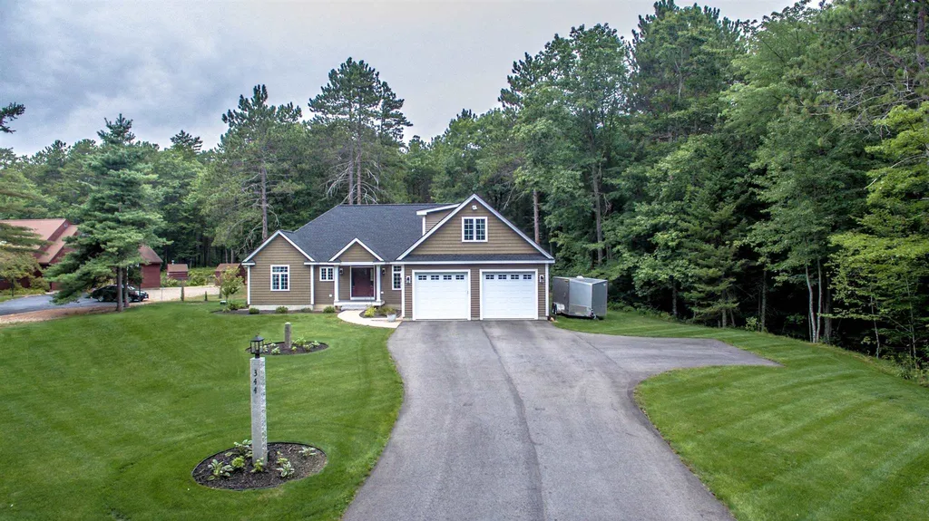 344 Dandiview Road Conway NH 03860