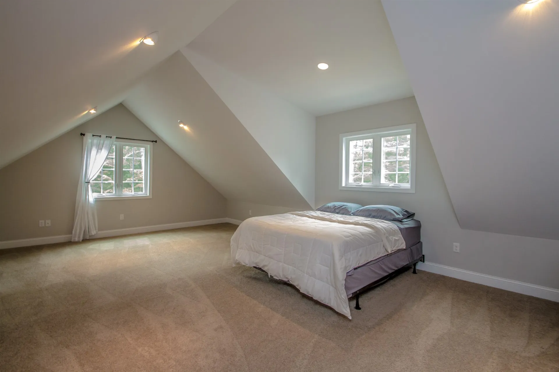 344 Dandiview Road Conway NH 03860