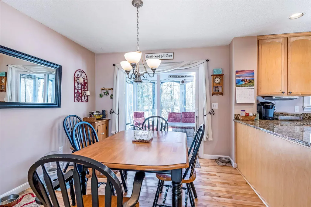 418 Oak Circle Colchester VT 05446