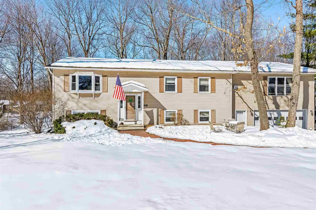 418 Oak Circle Colchester VT 05446