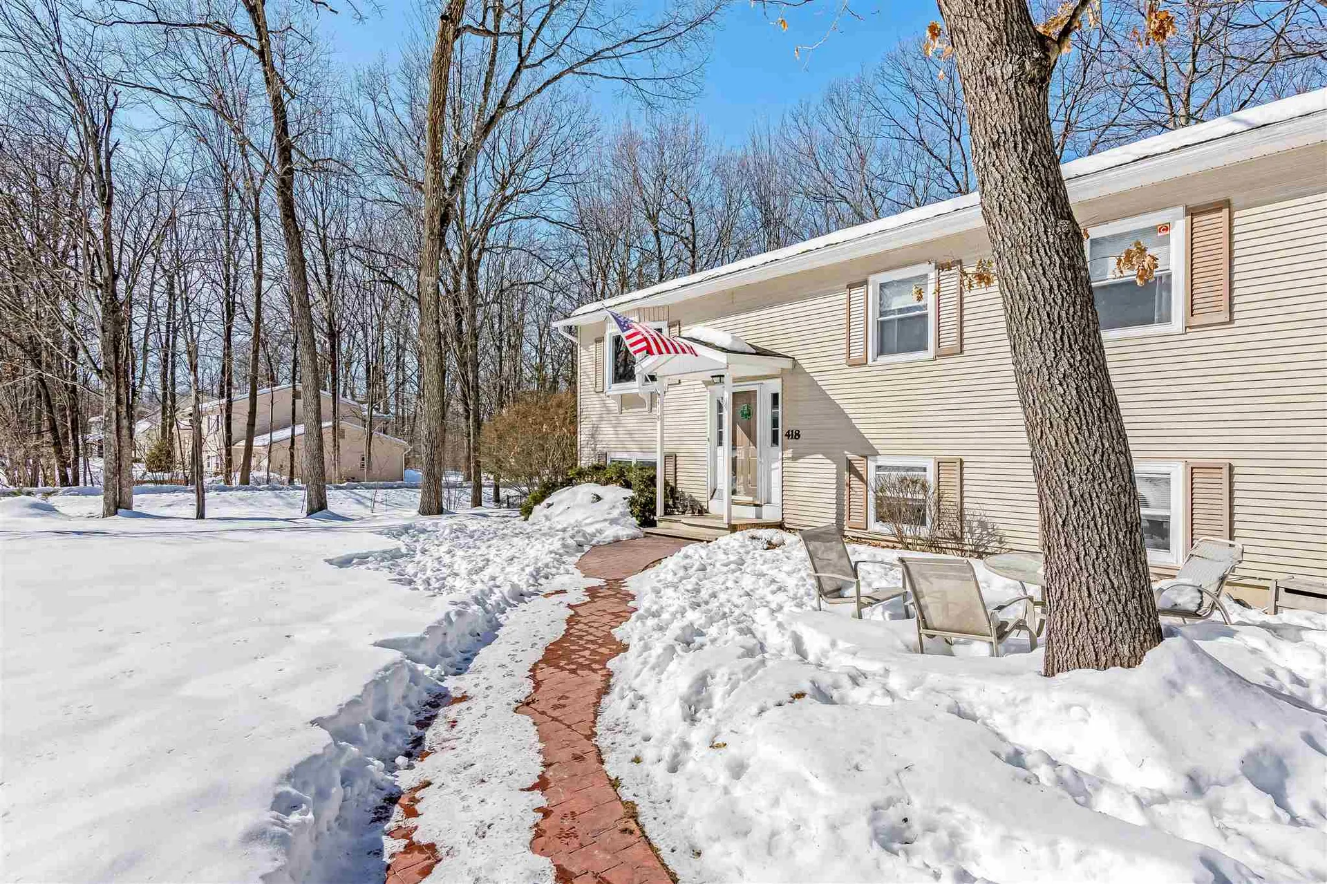 418 Oak Circle Colchester VT 05446
