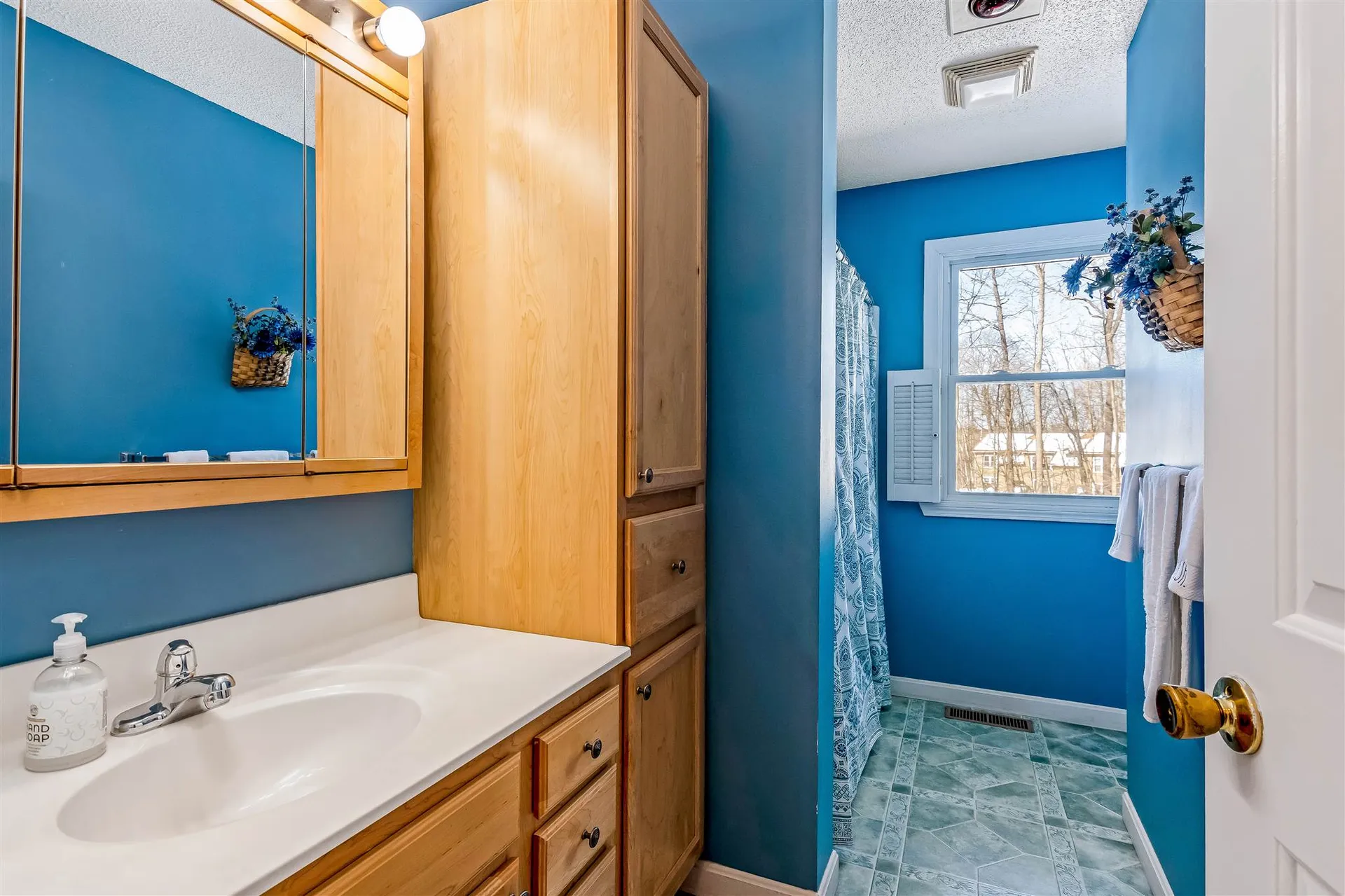 418 Oak Circle Colchester VT 05446