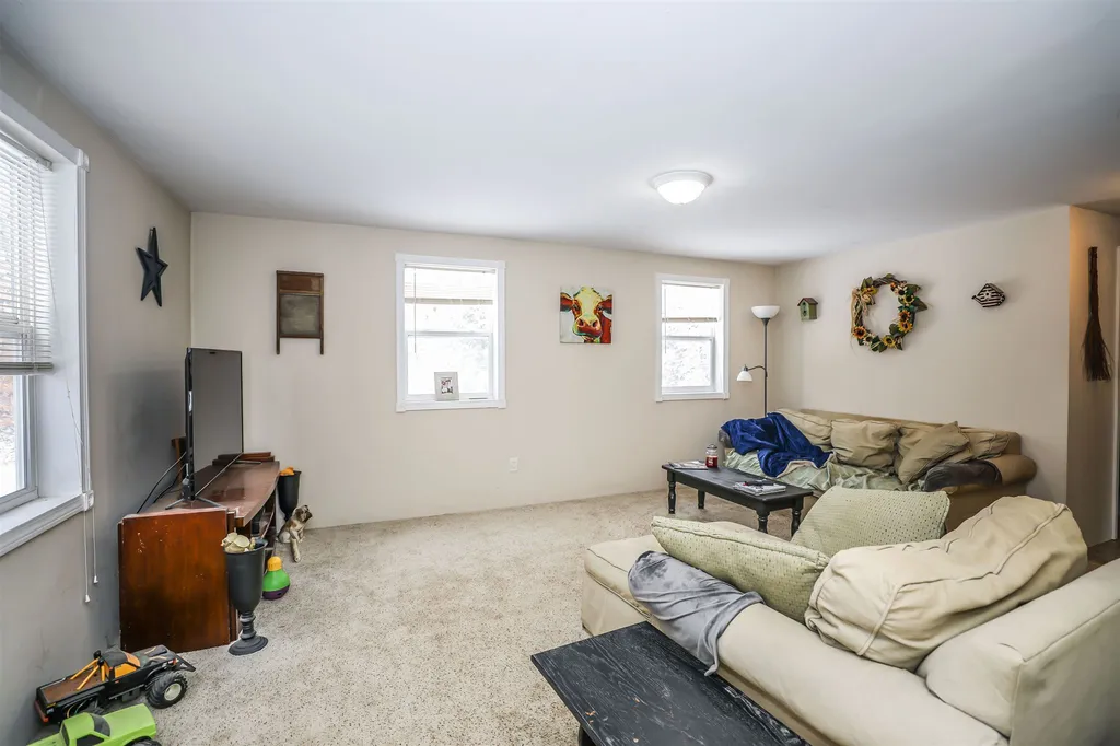 73b Scrabble Road Brentwood NH 03833