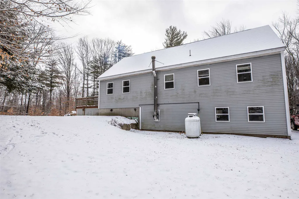 73b Scrabble Road Brentwood NH 03833