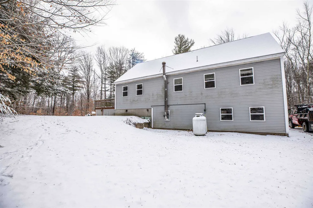 73b Scrabble Road Brentwood NH 03833
