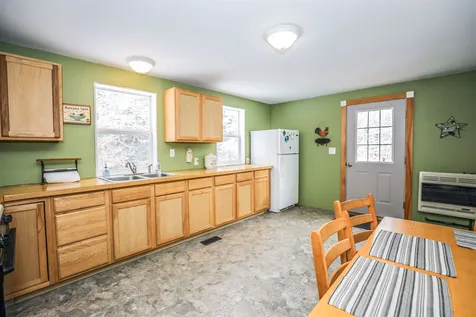 73b Scrabble Road Brentwood NH 03833