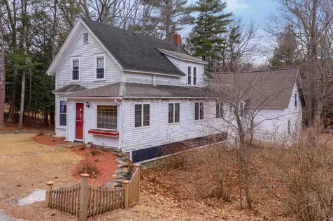37 W Main Street Newton NH 03858