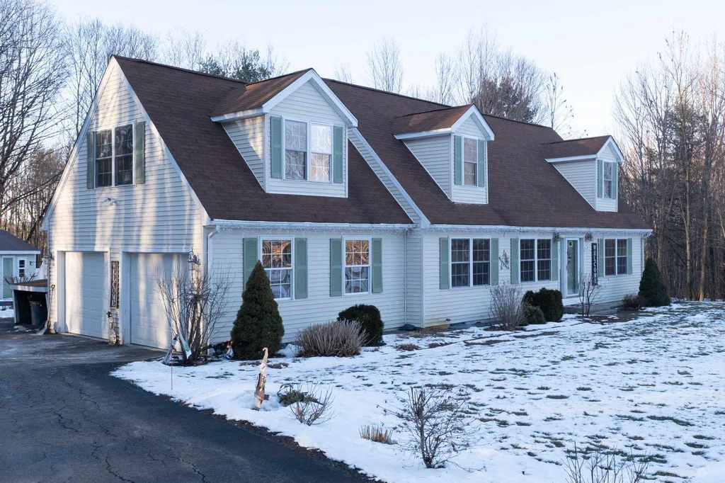 41 Janna Way Laconia NH 03246
