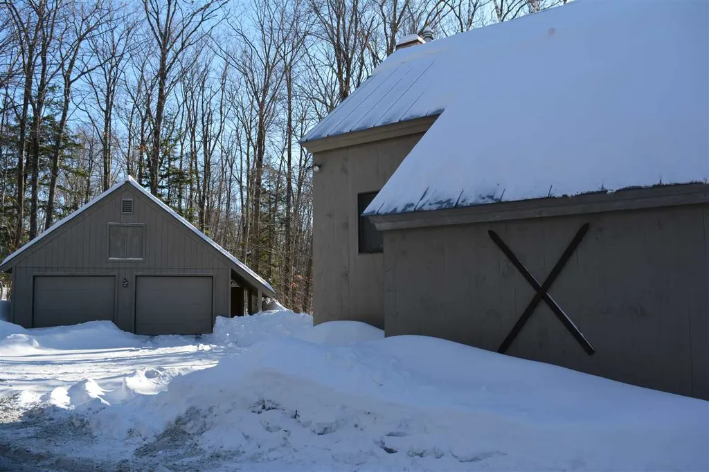 17 Barn Owl Overlook Grantham NH 03753