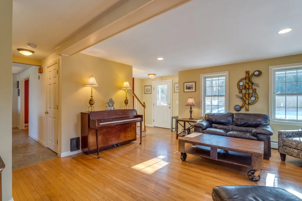 30 Folsom Drive Newmarket NH 03857