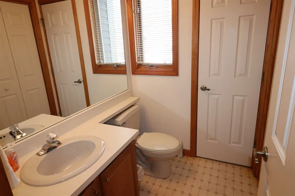37 Pinehill Lane Lincoln NH 03251