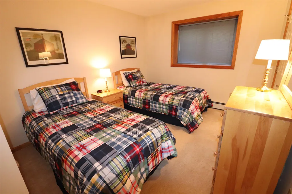 37 Pinehill Lane Lincoln NH 03251