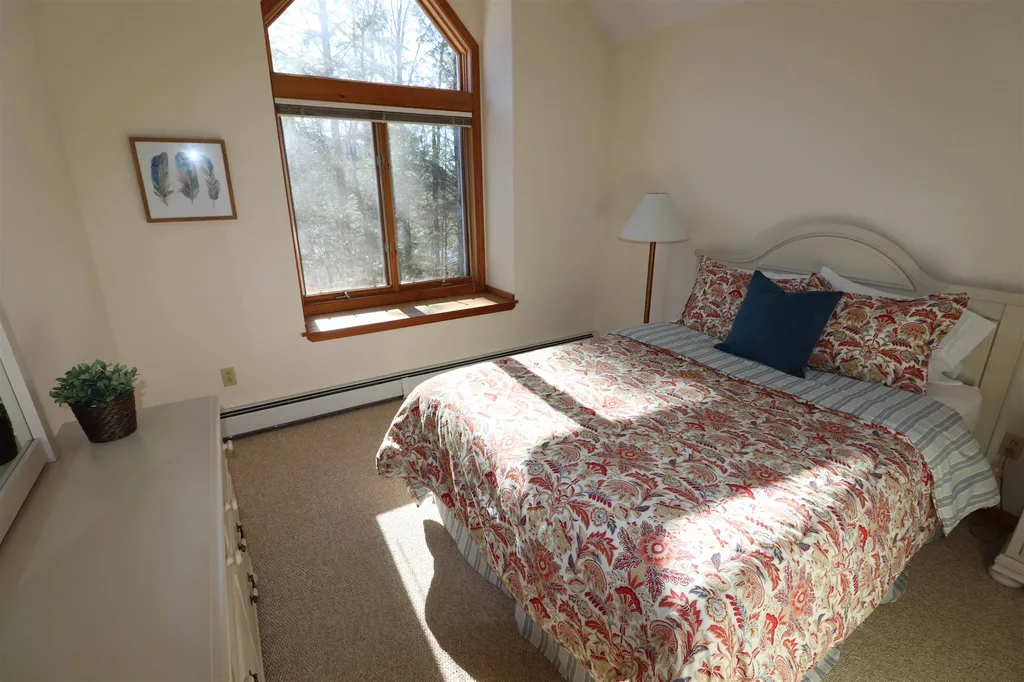 37 Pinehill Lane Lincoln NH 03251