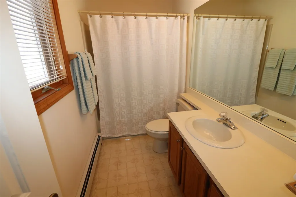 37 Pinehill Lane Lincoln NH 03251