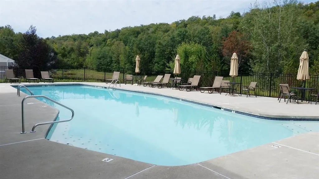 37 Pinehill Lane Lincoln NH 03251
