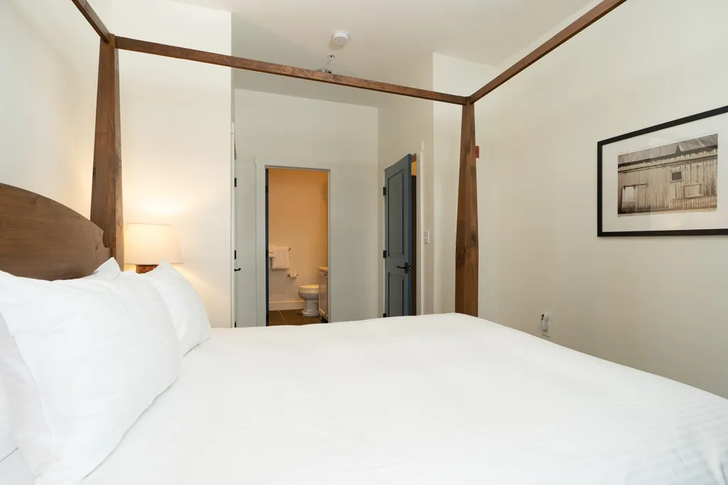 102 Forest Drive Warren VT 05674