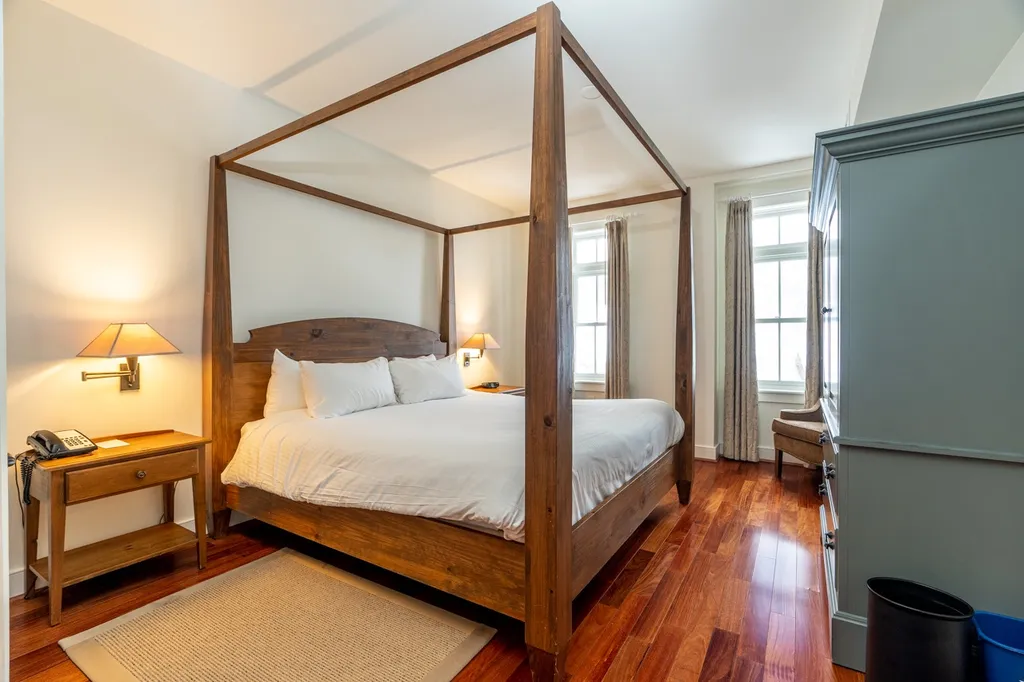 102 Forest Drive Warren VT 05674