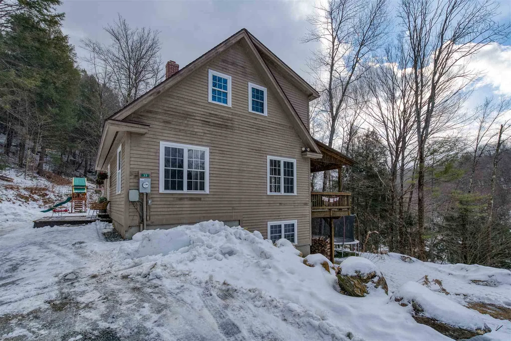 33 Barber Lane Hartland VT 05048