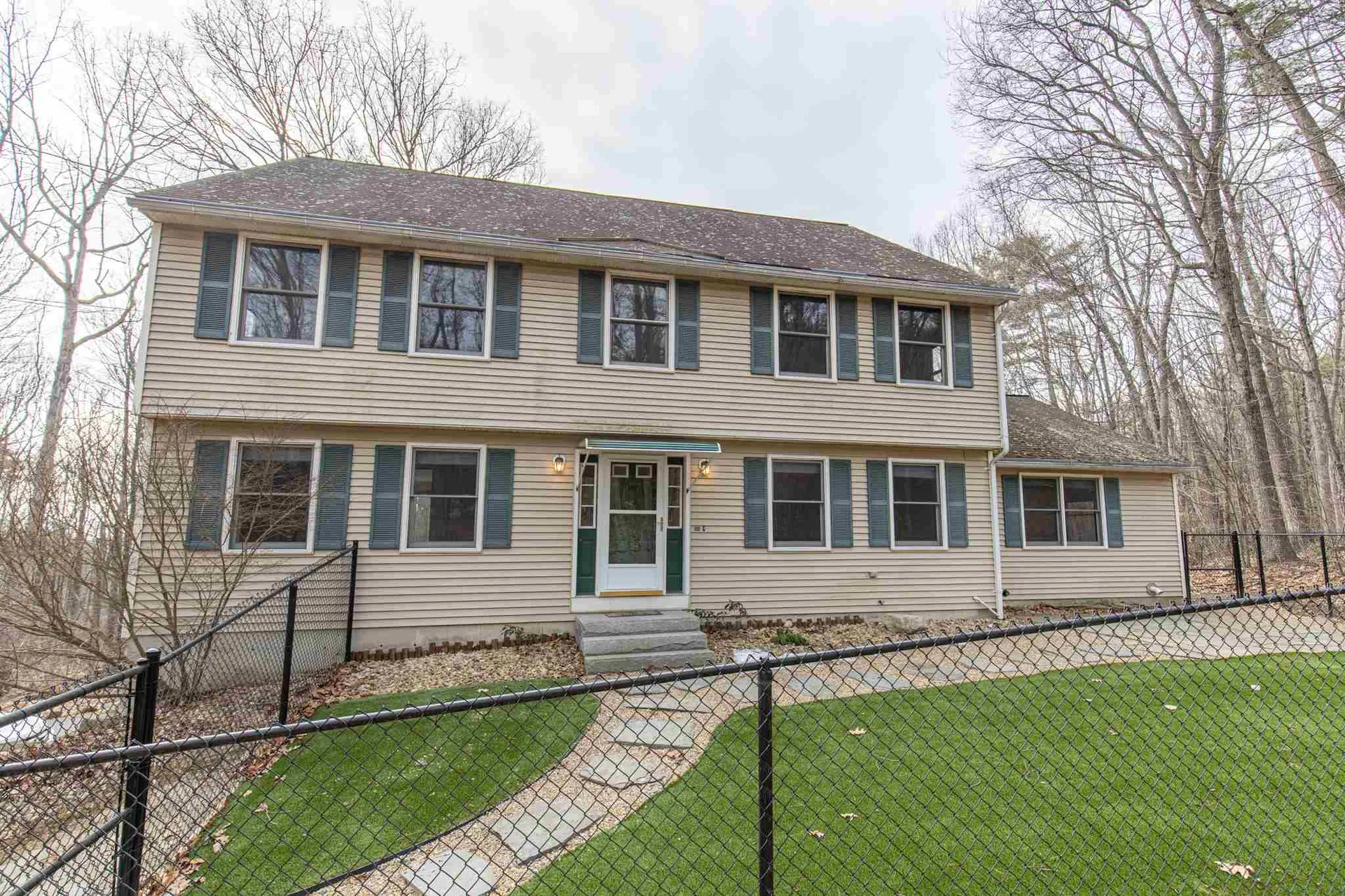 4 Senter Drive Brookline NH 03033