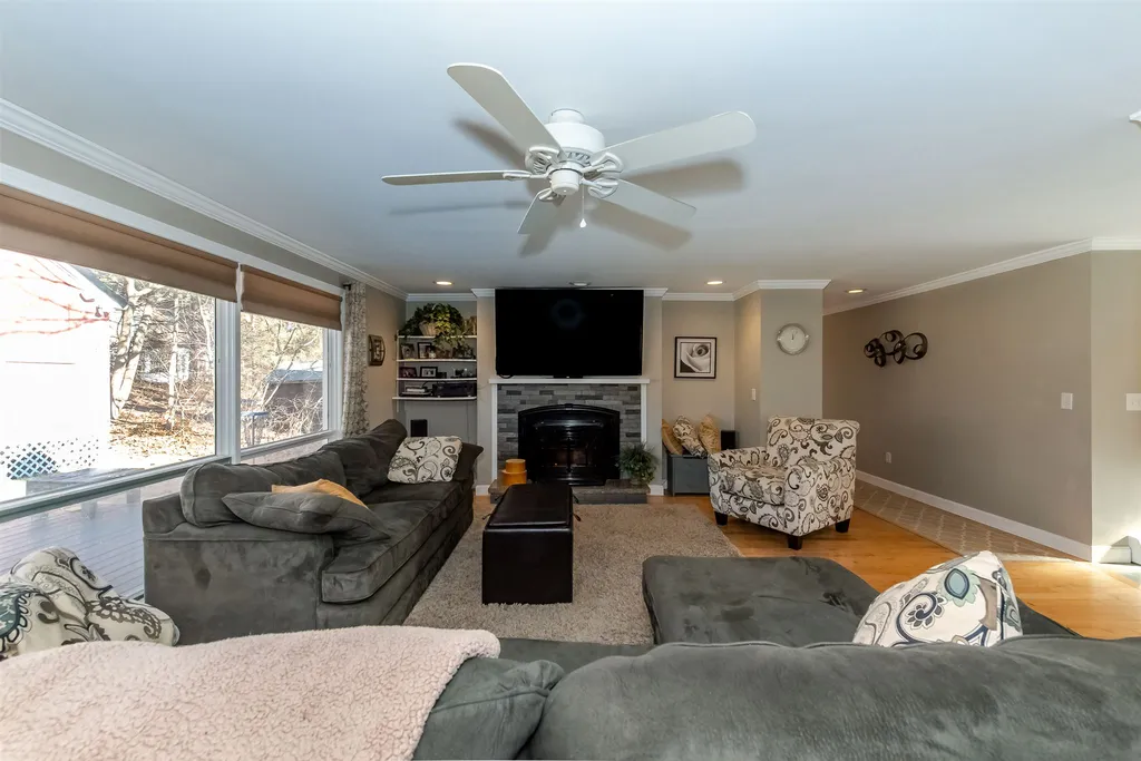 14 Sunset Drive Dover NH 03820