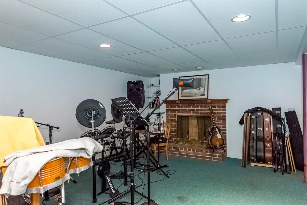 14 Sunset Drive Dover NH 03820