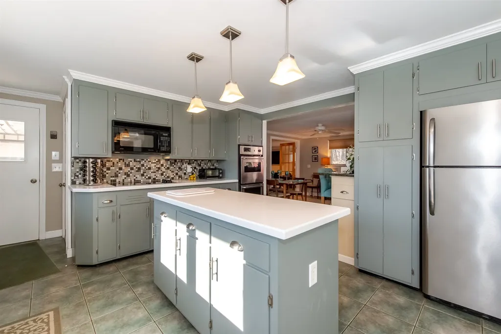 14 Sunset Drive Dover NH 03820