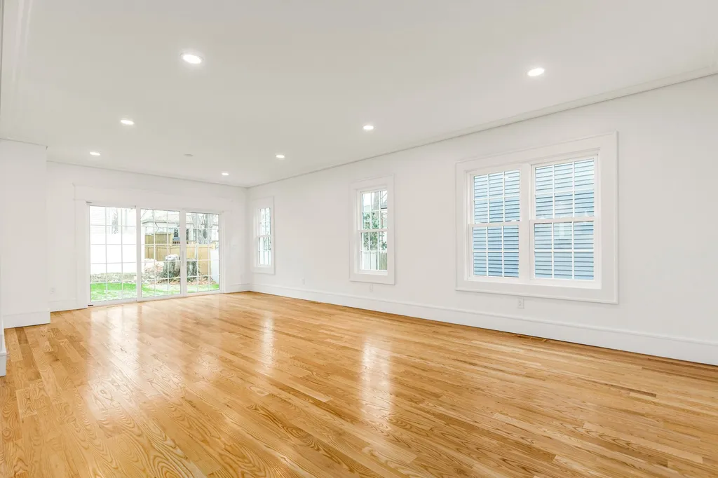 27 Elwyn Avenue Portsmouth NH 03801