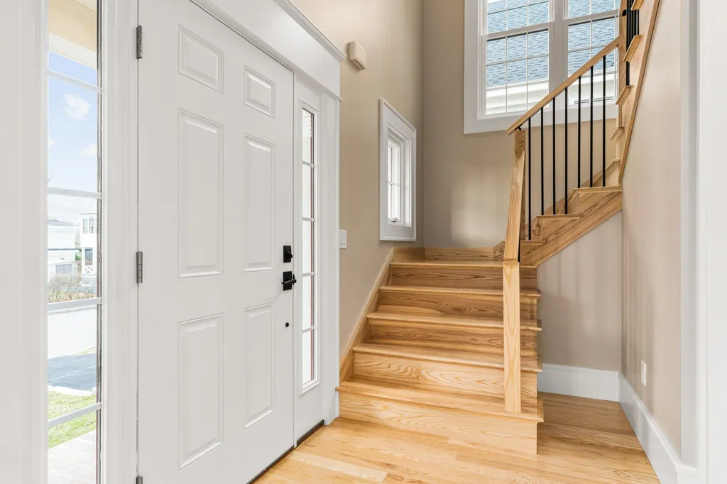 27 Elwyn Avenue Portsmouth NH 03801